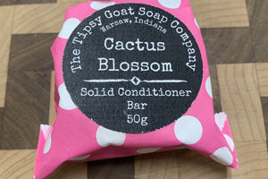 Cactus Blossom Solid Hair Conditioner Bar with Argan Oil, Mango Butter, Tucuma Butter, and Silk Protein