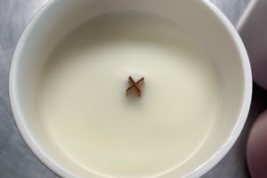 10oz Lava Ceramic Hand Poured Wooden X Wick Coconut Coconut Soy Wax Candle