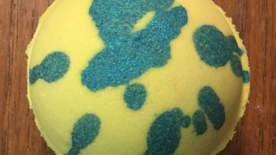 Island Escape Bubble Bath Bomb