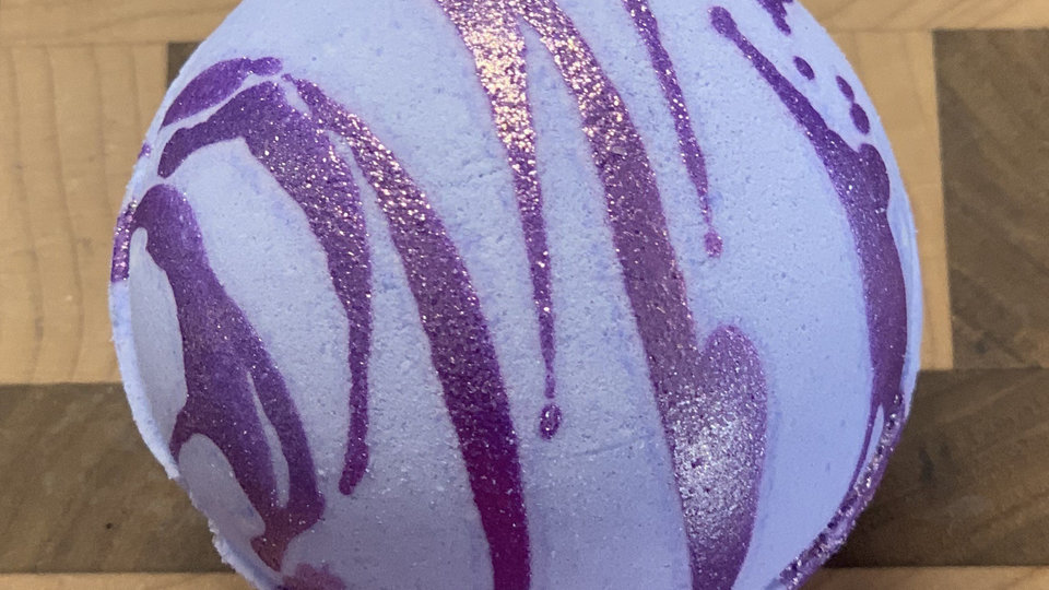 Lilac Blossom Bath Bomb