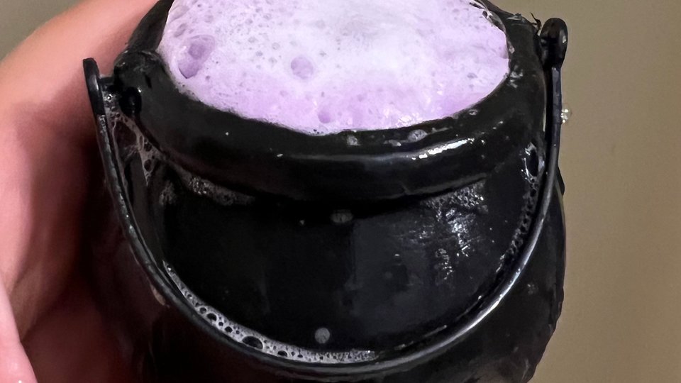 Grape Soda Spider Cauldron Bath Bomb