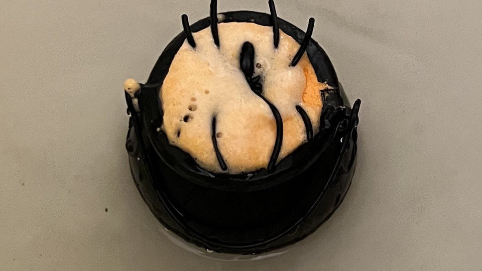 Mango Sorbet Spider Cauldron Bath Bomb