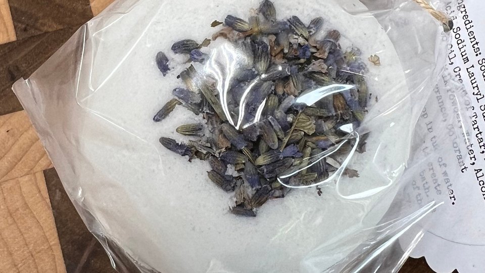 Pure Lavender Bath Bomb