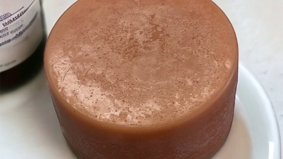 Lava Solid Hair Conditioner Bar with Argan Oil, Mango Butter, Tucuma Butter, and Silk Protein