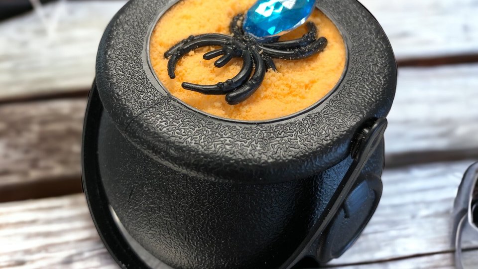 Mango Sorbet Spider Cauldron Bath Bomb