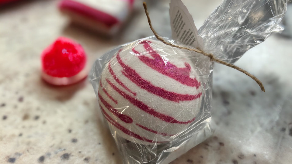 Peppermint Candy Bath Bomb