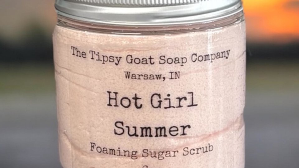 Hot Girl Summer Foaming Sugar Scrub