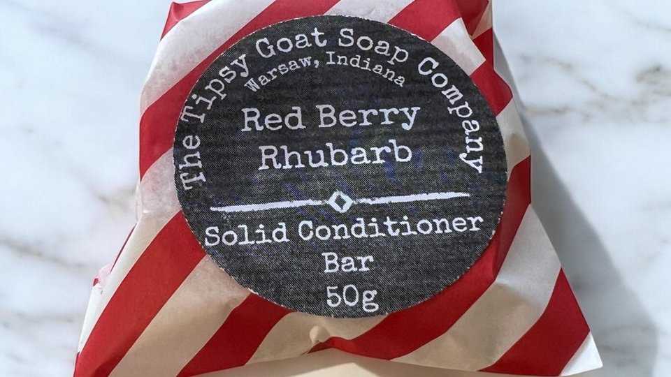 Red Berry Rhubarb Solid Hair Conditioner Bar 