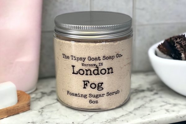 London Fog Foaming Sugar Scrub