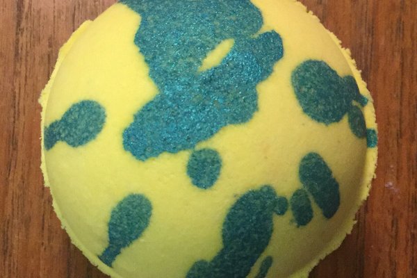 Island Escape Bubble Bath Bomb