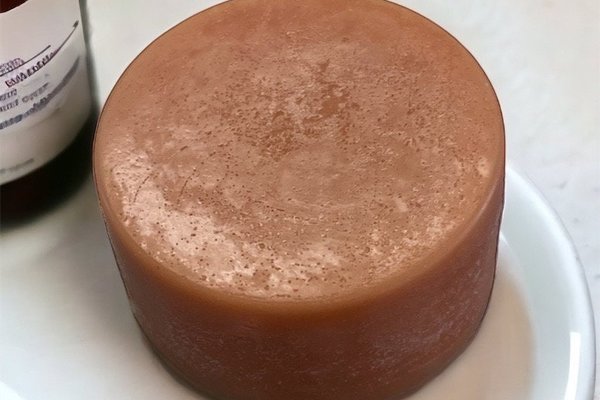 Lava Solid Hair Conditioner Bar with Argan Oil, Mango Butter, Tucuma Butter, and Silk Protein