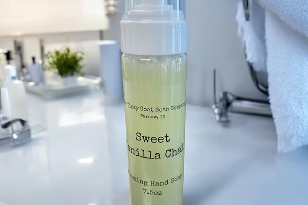 Sweet Vanilla Chai Foaming Hand Soap