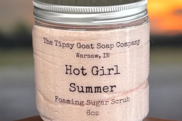Hot Girl Summer Foaming Sugar Scrub